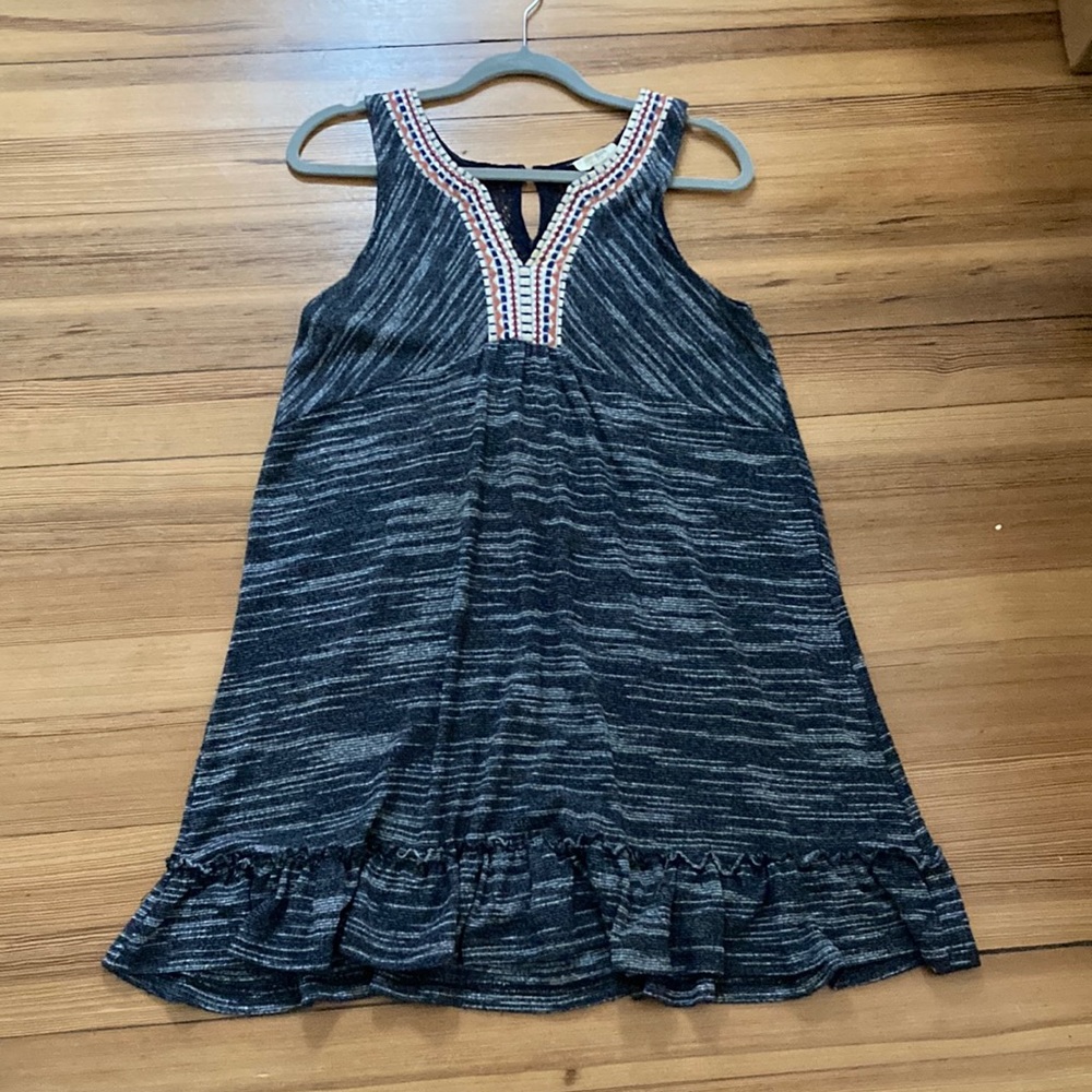 Swing Dress! Airy knit high-low sleeveless wonder ❤️